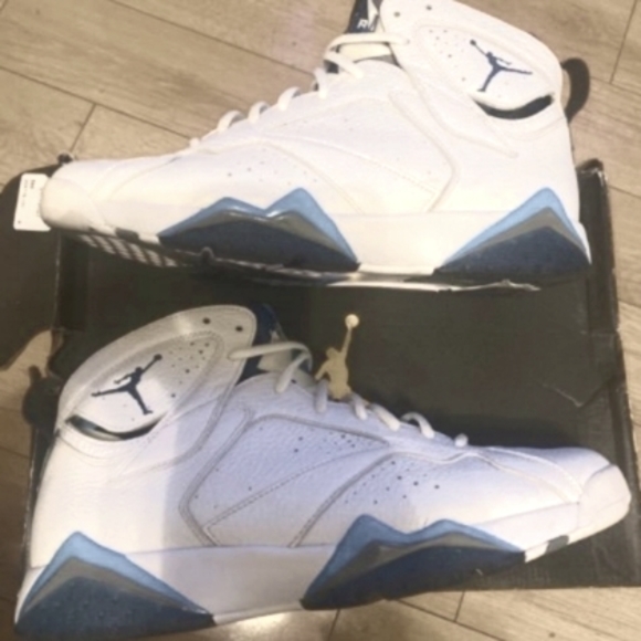 Jordan 7 Retro North Carolina size12